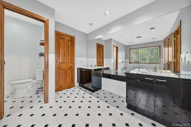 $699,000 | 220 Oxford Road, Chester, NY 10918