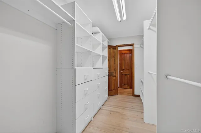 $699,000 | 220 Oxford Road, Chester, NY 10918