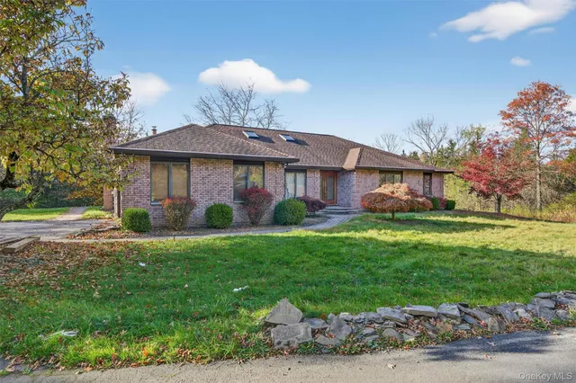 $699,000 | 220 Oxford Road, Chester, NY 10918