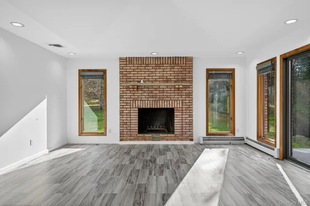 $699,000 | 220 Oxford Road, Chester, NY 10918