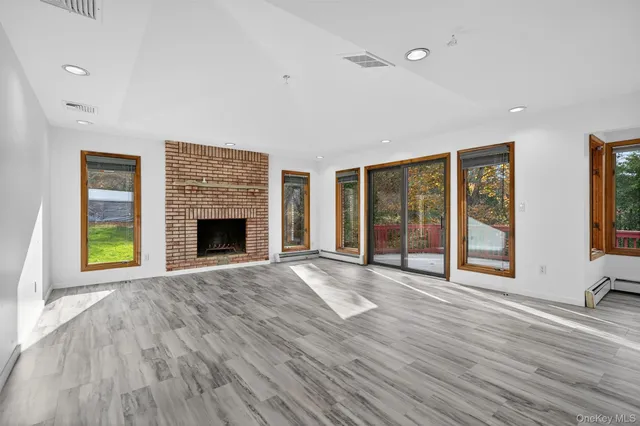 $699,000 | 220 Oxford Road, Chester, NY 10918