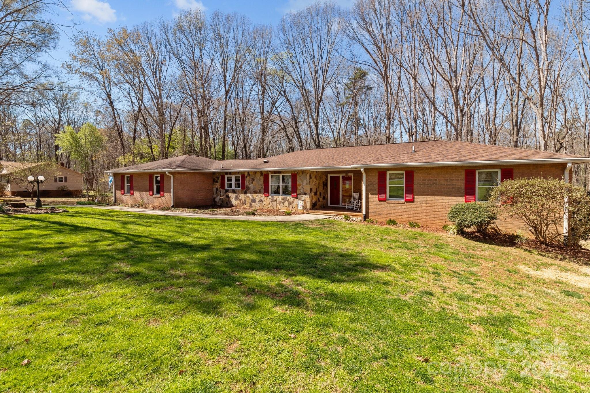 220 Gregory Road Salisbury, NC 28147 - Photo 2 of 40