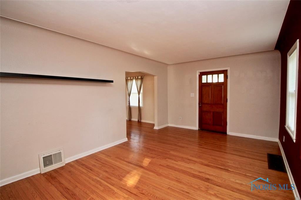 3613 Bellevue Road Toledo, OH 43613 - Photo 3 of 33 Gallery Image 3