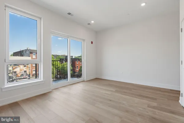 $2,500 | 130 West Girard Avenue, Unit 2B701, Philadelphia, PA 19123