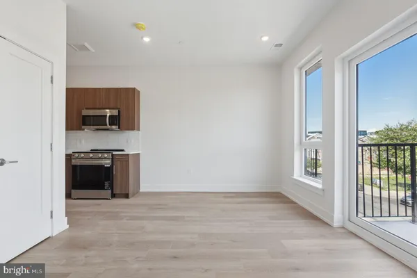 $2,500 | 130 West Girard Avenue, Unit 2B701, Philadelphia, PA 19123