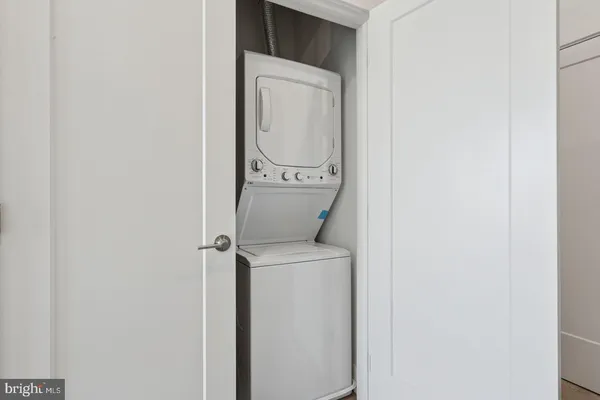 $2,500 | 130 West Girard Avenue, Unit 2B701, Philadelphia, PA 19123
