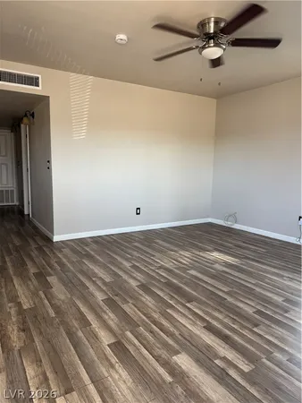 $1,300 | 470 Hunter Drive, Henderson, NV 89011