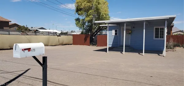 $1,300 | 470 Hunter Drive, Henderson, NV 89011