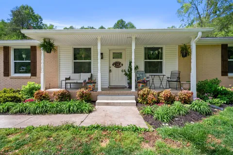 $540,000 | 1142 Indian Springs Road, Pegram, TN 37143