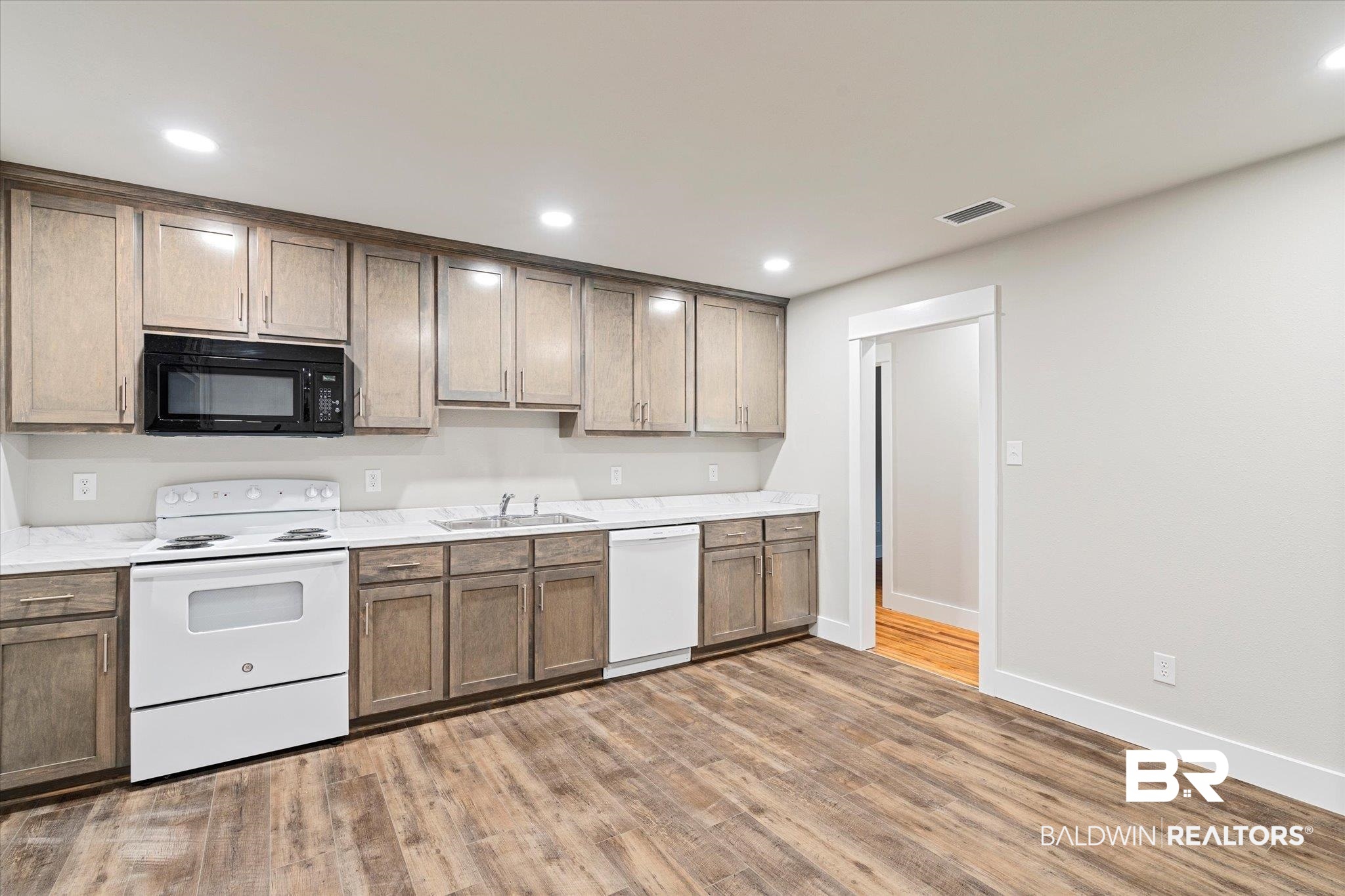 1746 Cody Road North Mobile, AL 36618 - Photo 14 of 33