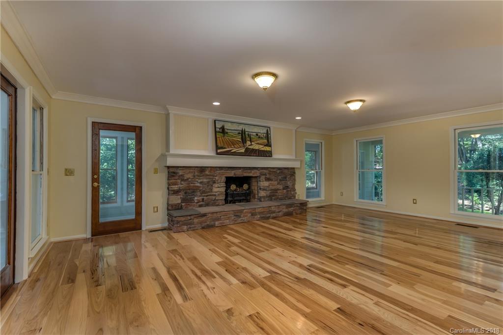 675 Fox Run Lane, Unit 17 Tryon, NC 28782 - Photo 6 of 30 Gallery Image 6