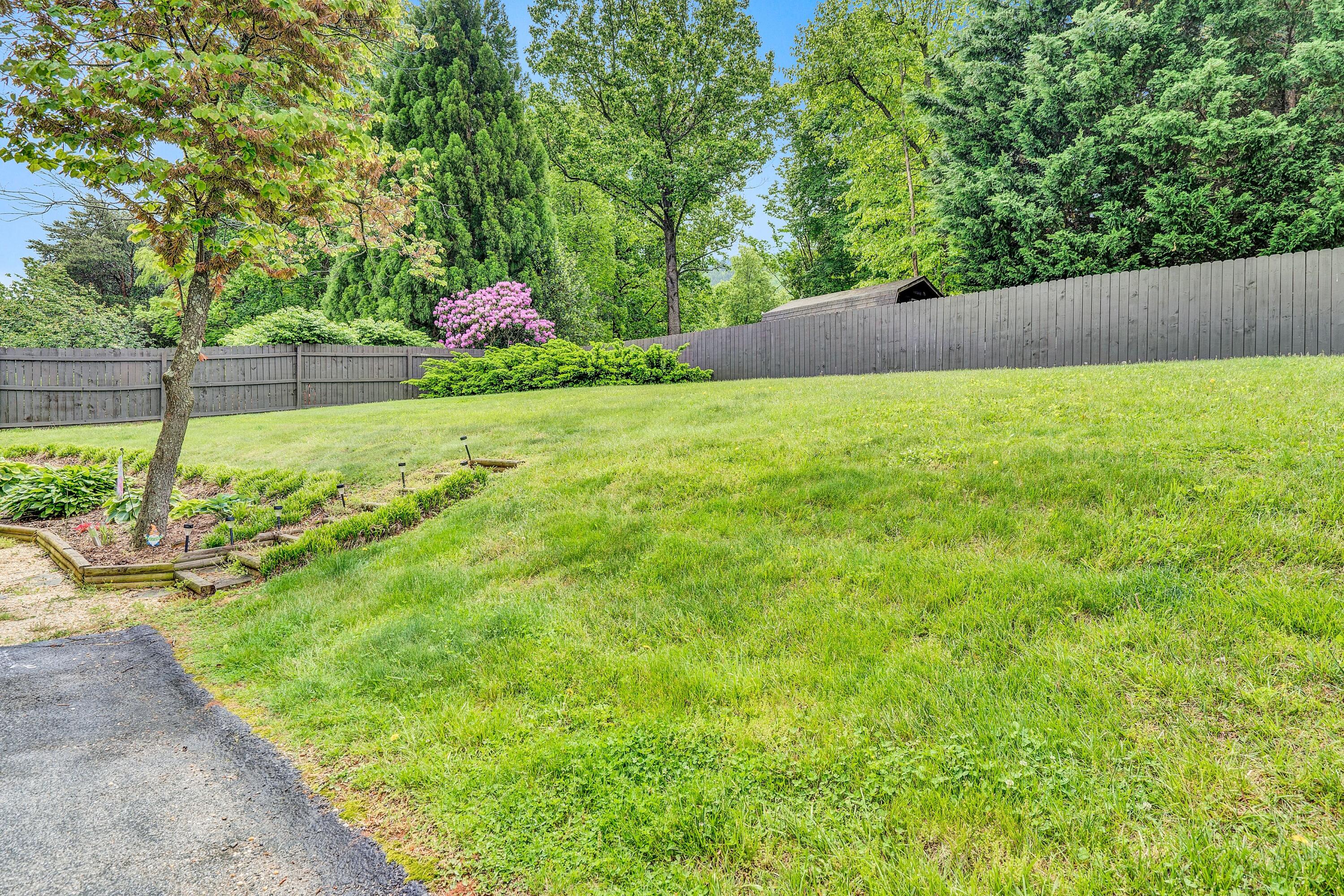 432 Stayman Road Roanoke, VA 24019 - Photo 24 of 27 24-DSC6176