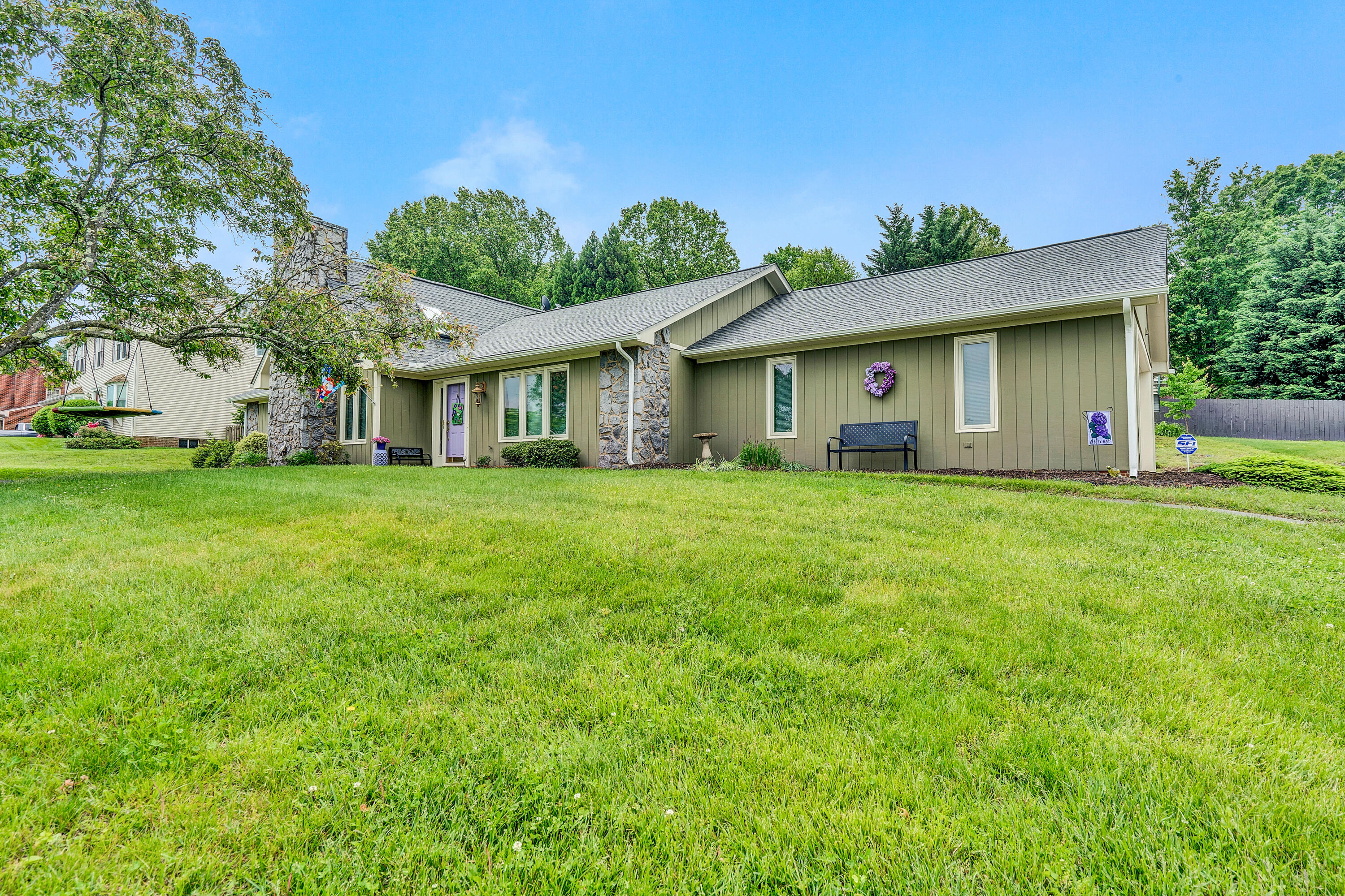 432 Stayman Road Roanoke, VA 24019 - Photo 3 of 27 03-DSC6170