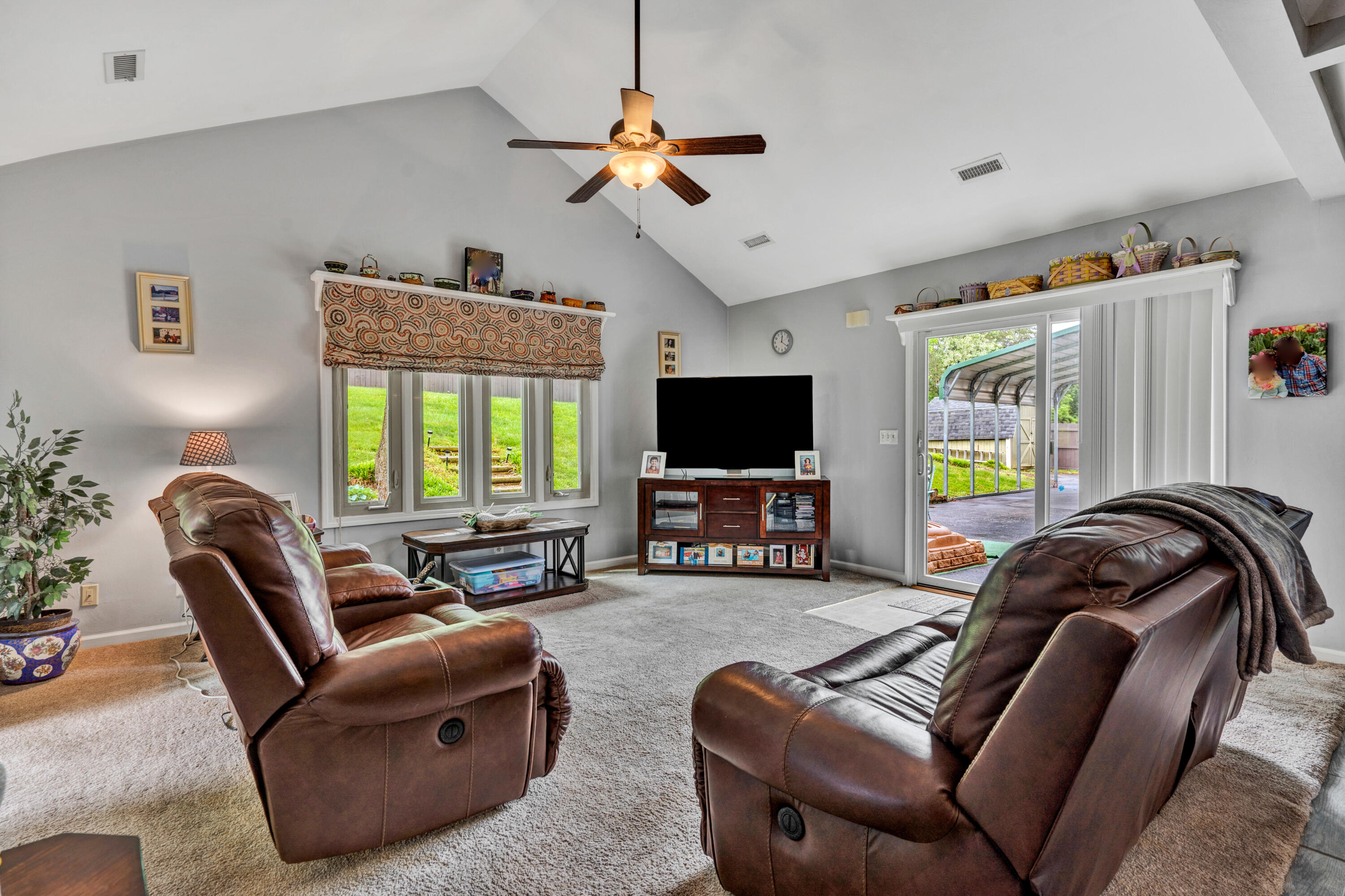 432 Stayman Road Roanoke, VA 24019 - Photo 7 of 27 07-DSC6224