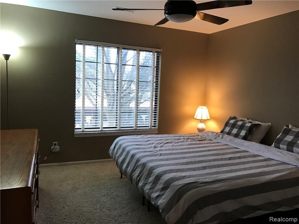 1556 Meadowside Drive Rochester Hills, MI 48307 - Photo 16 of 19
