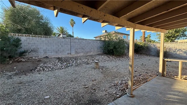 $2,194 | 5471 South Sandhill Road, Las Vegas, NV 89120