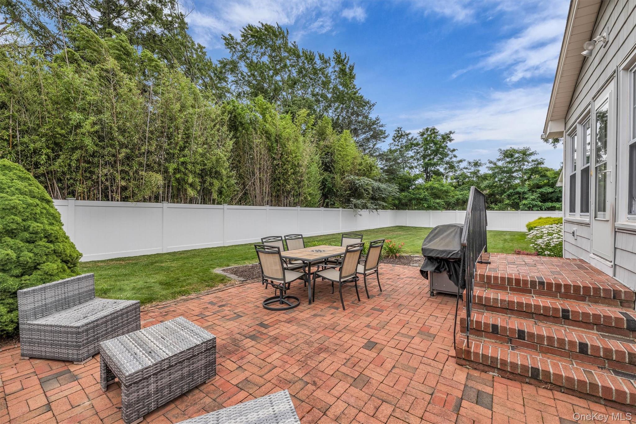 383 Munsell Road East Patchogue, NY 11772 - Photo 40 of 45