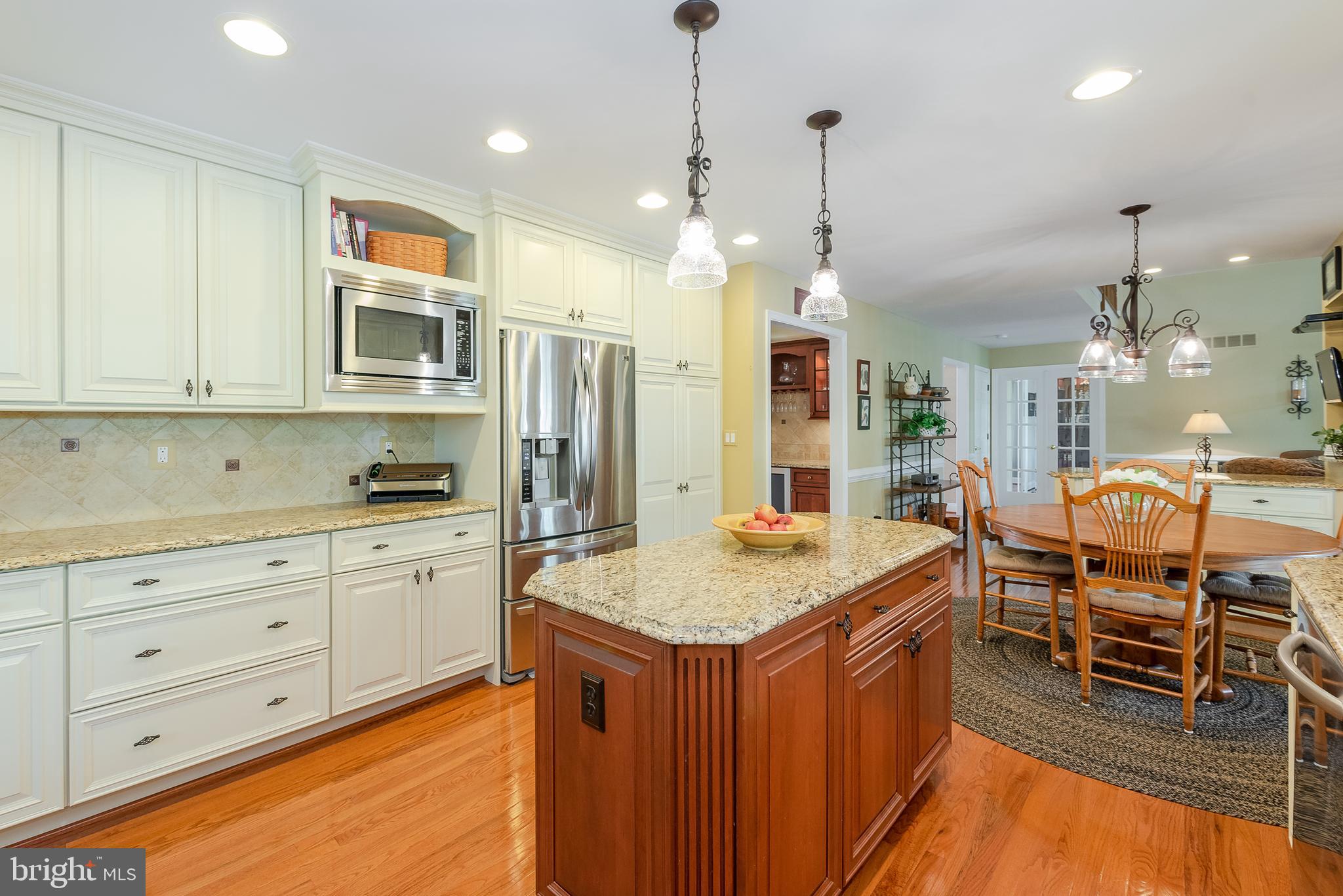 10240 Wetherburn Road Ellicott City, MD 21042 - Photo 21 of 52 Kitchen