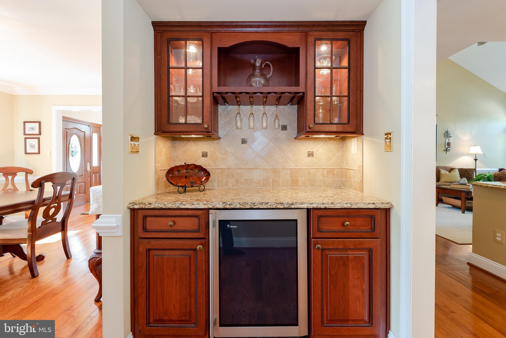10240 Wetherburn Road Ellicott City, MD 21042 - Photo 24 of 52 Butler Pantry