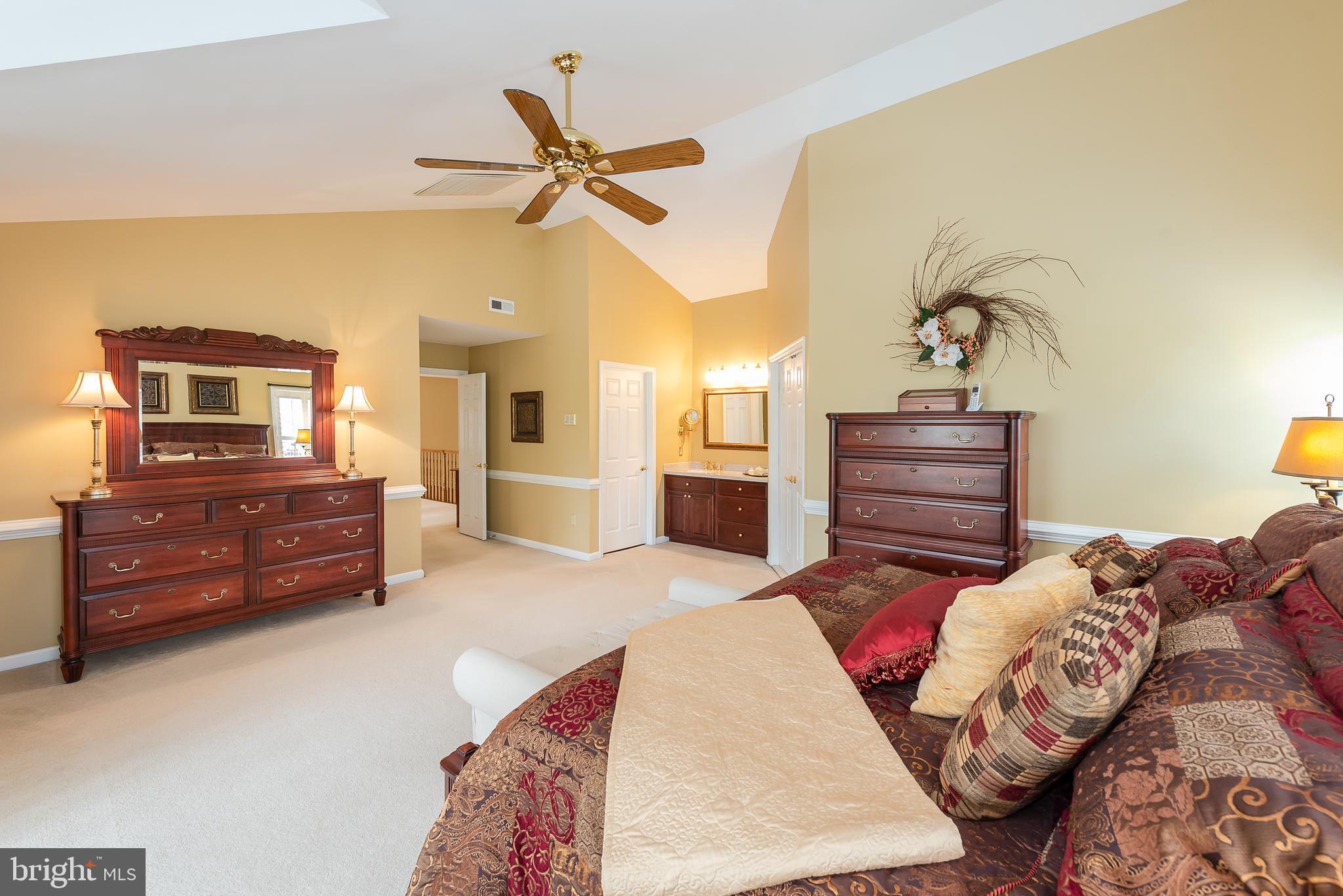 10240 Wetherburn Road Ellicott City, MD 21042 - Photo 29 of 52 Owner's Suite
