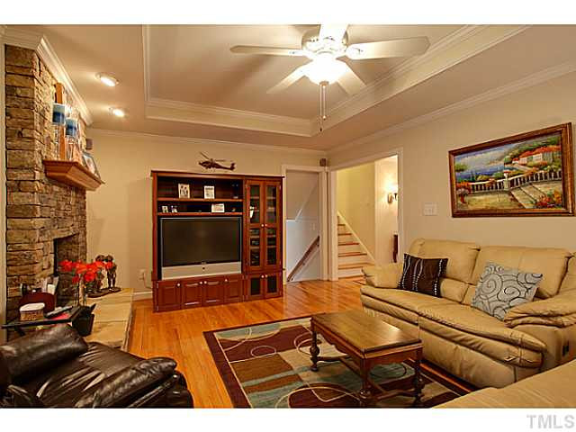 4701 Stiller Street Raleigh, NC 27609 - Photo 6 of 25 Den/Family/Great Room