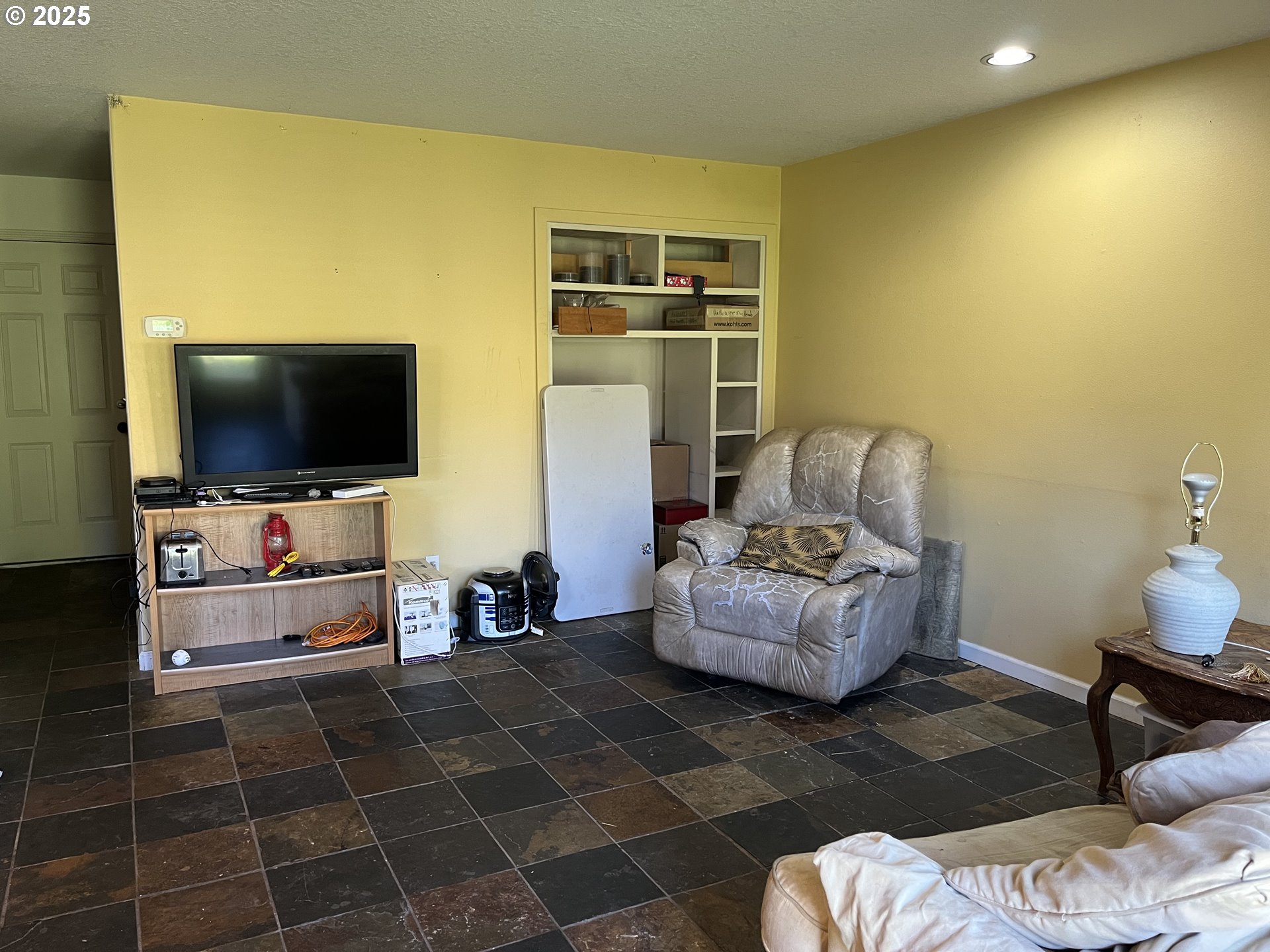 2525 Sunset Avenue West Linn, OR 97068 - Photo 11 of 22 a living room with furniture and a flat screen tv