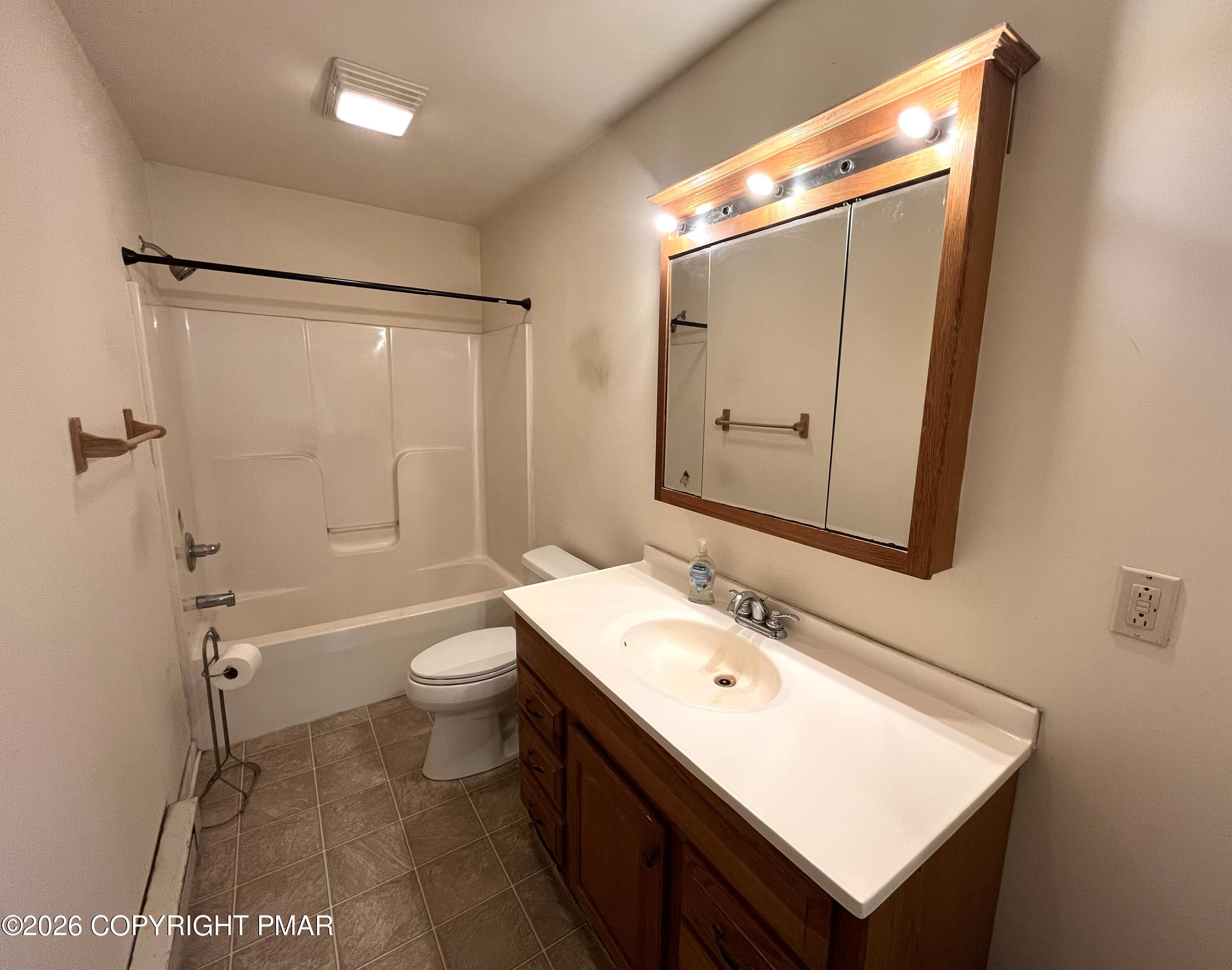 41 Sunset Drive Jim Thorpe, PA 18229 - Photo 23 of 30 Bathroom