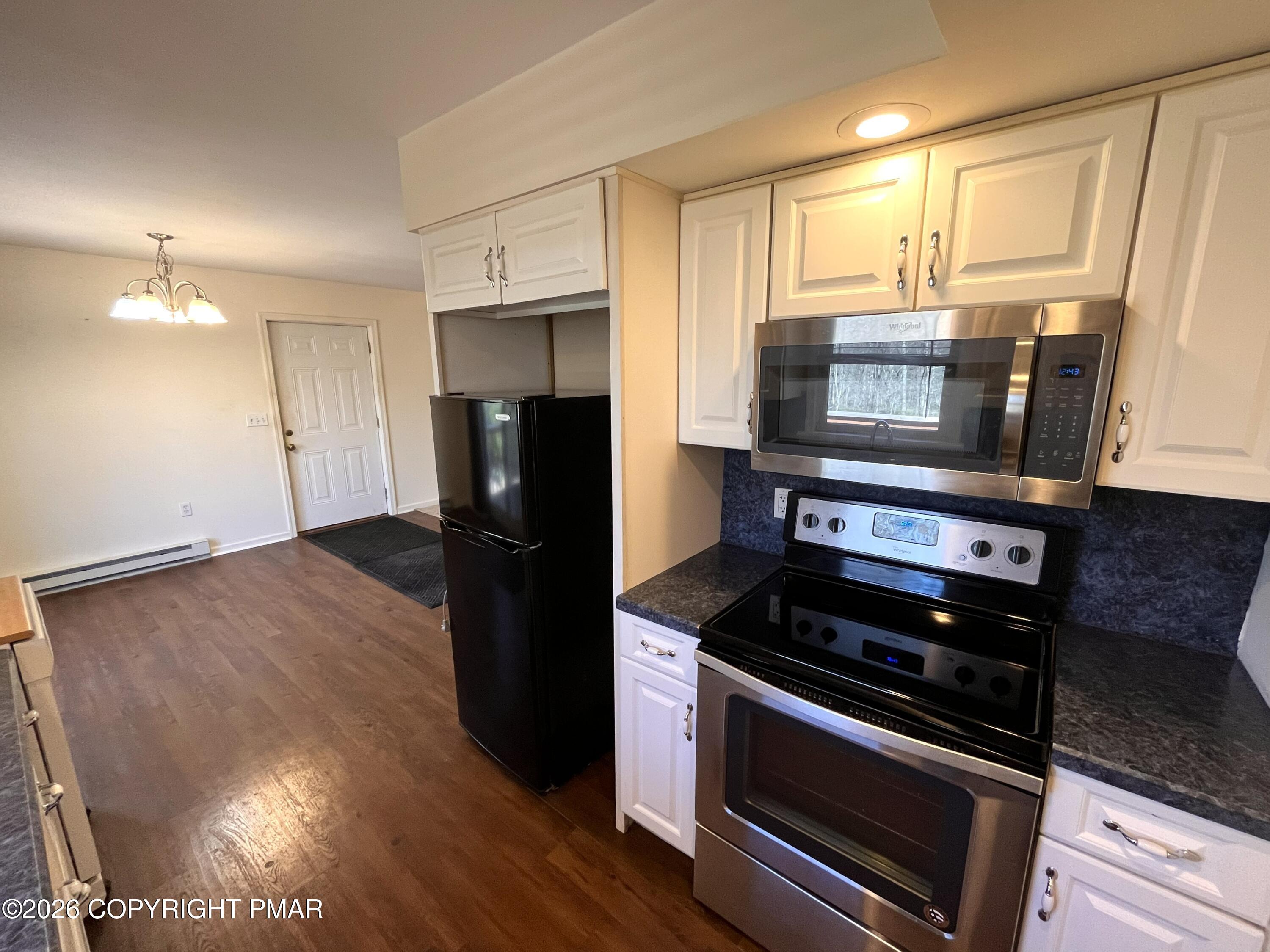 41 Sunset Drive Jim Thorpe, PA 18229 - Photo 5 of 30 Kitchen