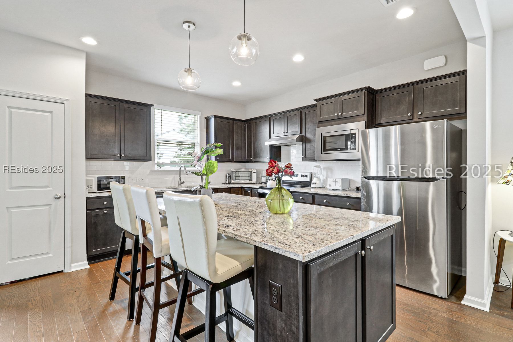 929 Destiny Drive Bluffton, SC 29909 - Photo 13 of 45 High-End Kitchen and Lighting Upgrades
