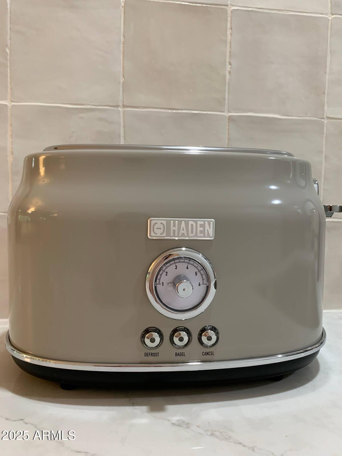 7625 East Camelback Road, Unit A252 Scottsdale, AZ 85251 - Photo 11 of 29 a view of washer and dryer