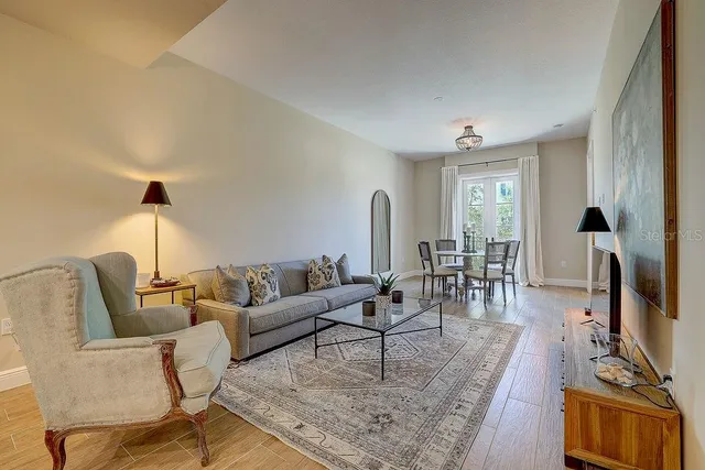 $645,000 | 525 North Orange Avenue, Unit 202, Sarasota, FL 34236