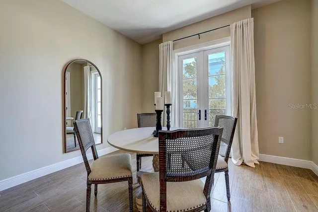 $645,000 | 525 North Orange Avenue, Unit 202, Sarasota, FL 34236