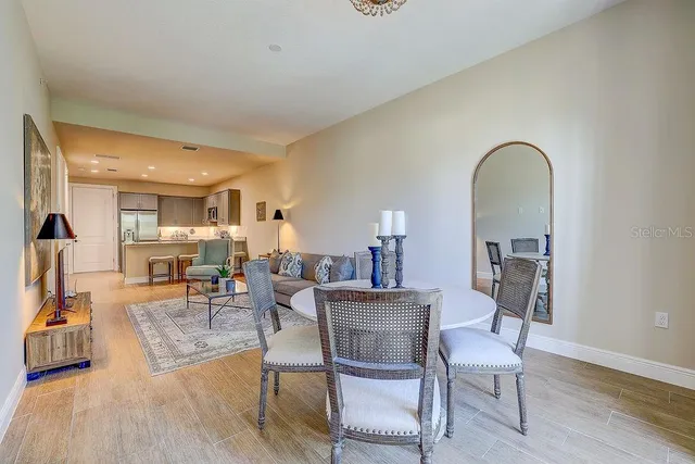 $645,000 | 525 North Orange Avenue, Unit 202, Sarasota, FL 34236