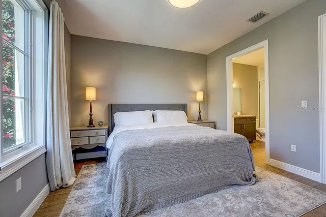 $645,000 | 525 North Orange Avenue, Unit 202, Sarasota, FL 34236