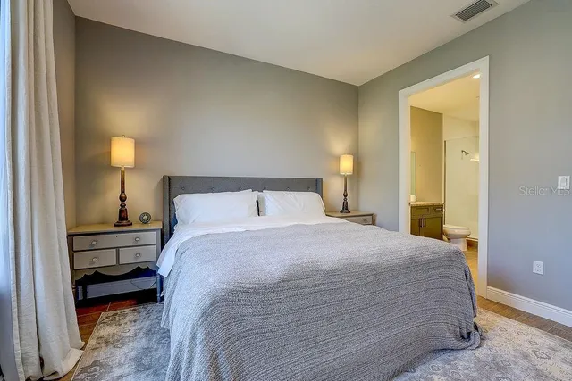 $645,000 | 525 North Orange Avenue, Unit 202, Sarasota, FL 34236