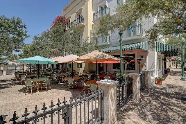 $645,000 | 525 North Orange Avenue, Unit 202, Sarasota, FL 34236