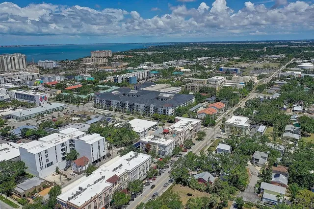 $645,000 | 525 North Orange Avenue, Unit 202, Sarasota, FL 34236