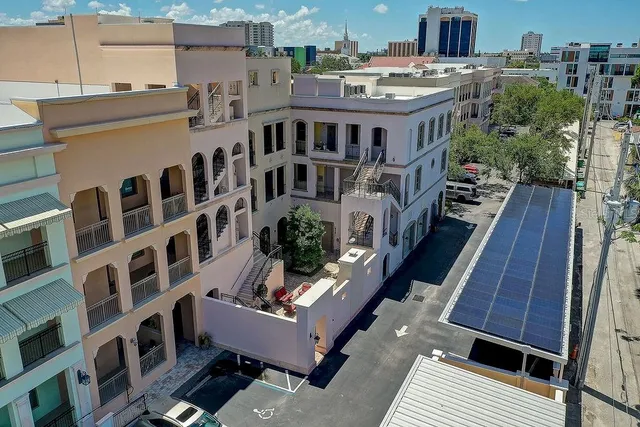 $645,000 | 525 North Orange Avenue, Unit 202, Sarasota, FL 34236