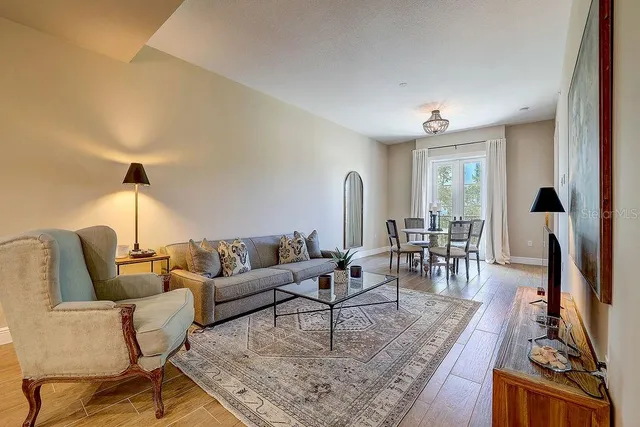 $645,000 | 525 North Orange Avenue, Unit 202, Sarasota, FL 34236