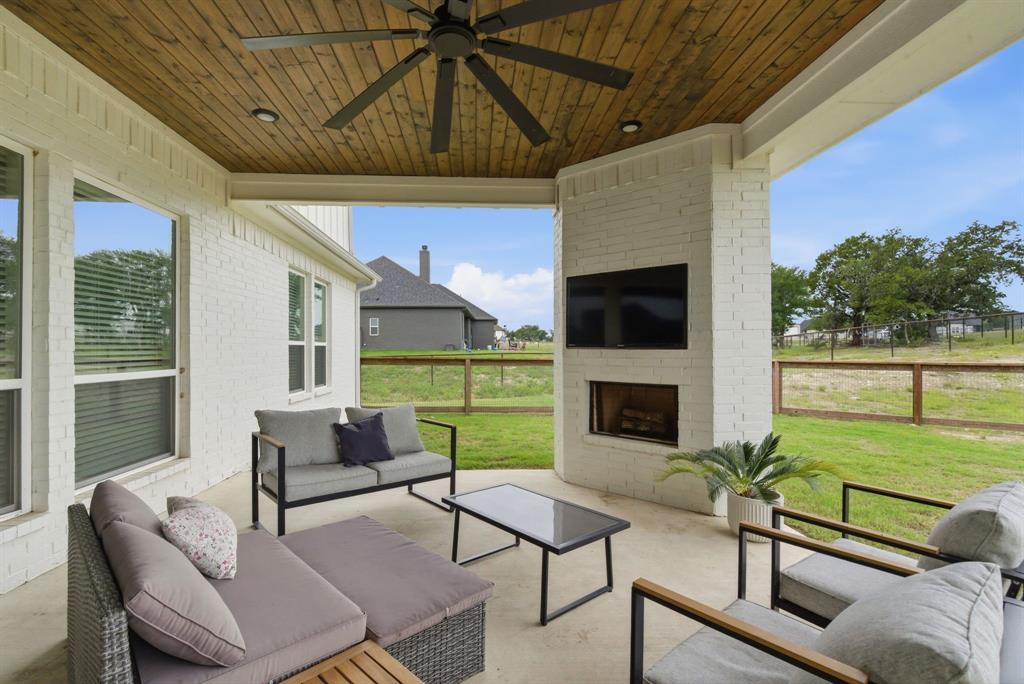 815 Wind River Pass Azle, TX 76020 - Photo 29 of 35