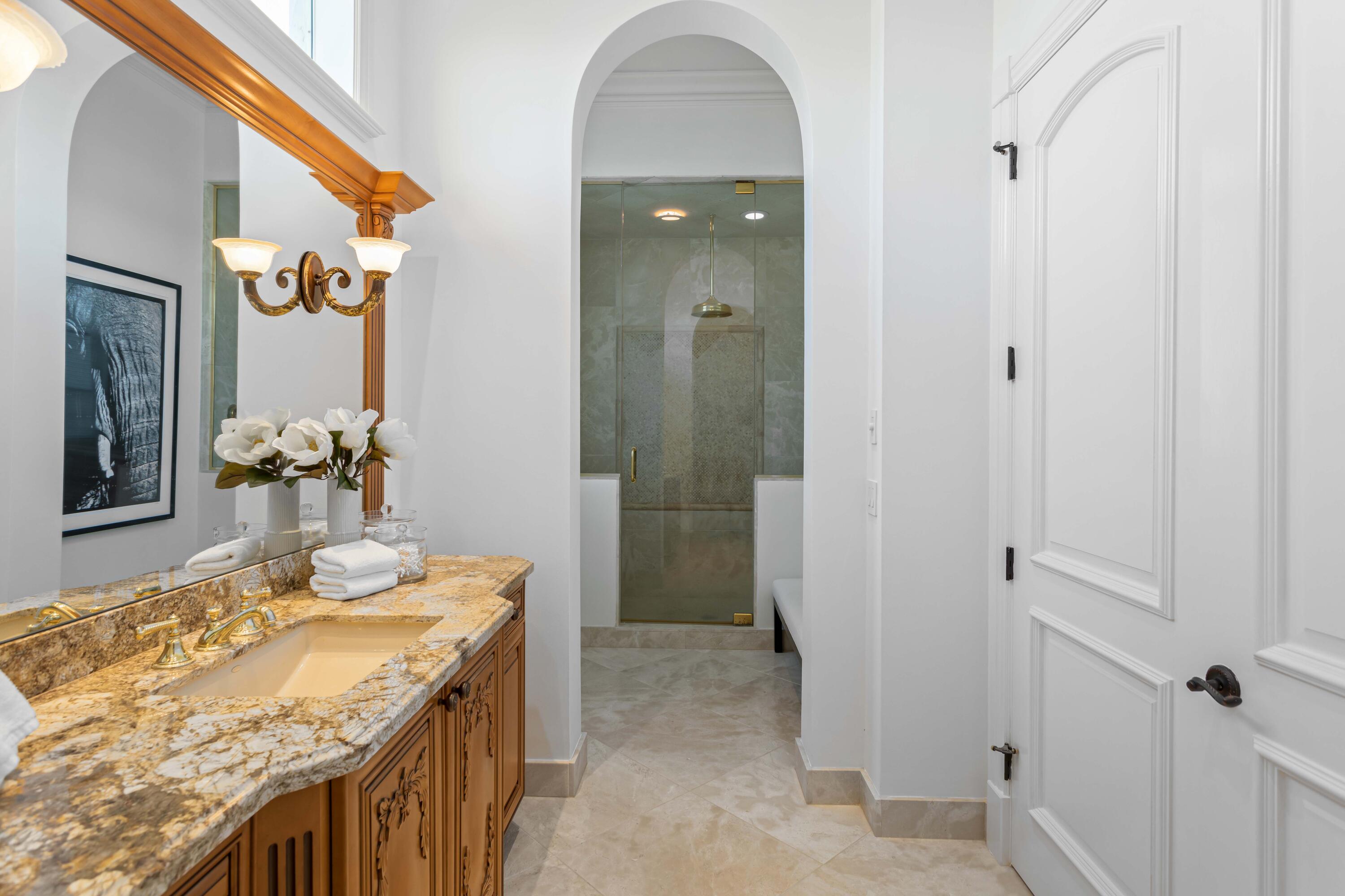 1003 Rhodes Villa Avenue Delray Beach, FL 33483 - Photo 18 of 37 GUEST_BATH_1