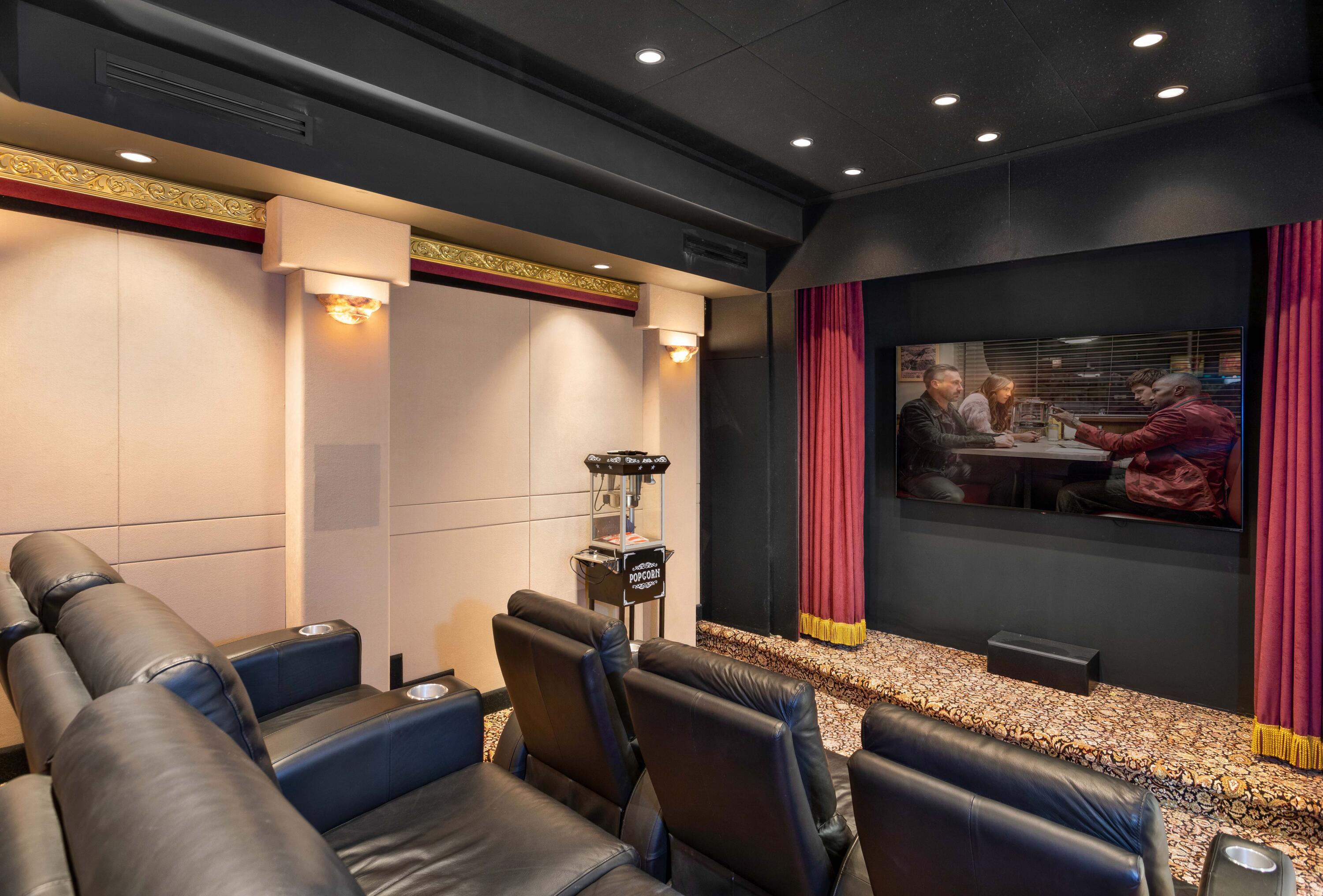 1003 Rhodes Villa Avenue Delray Beach, FL 33483 - Photo 20 of 37 THEATRE