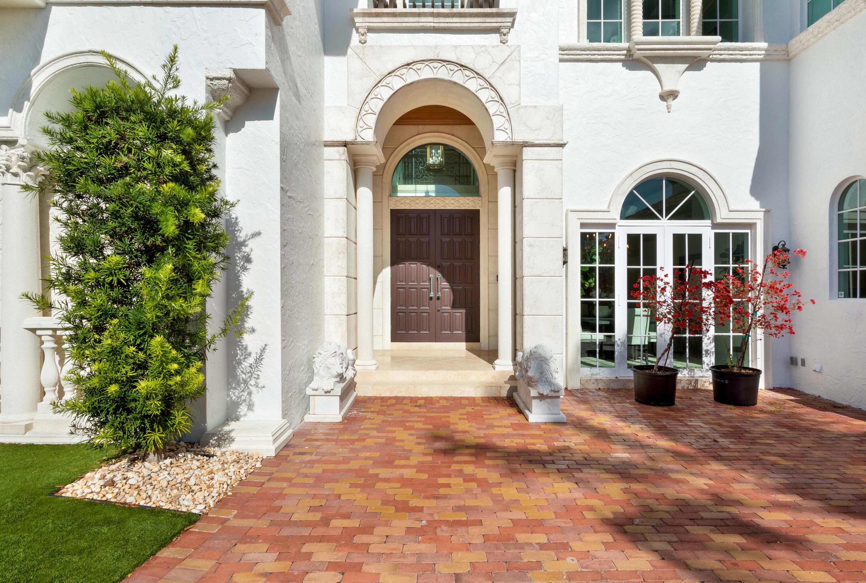 1003 Rhodes Villa Avenue Delray Beach, FL 33483 - Photo 4 of 37 FRONT_DETAIL