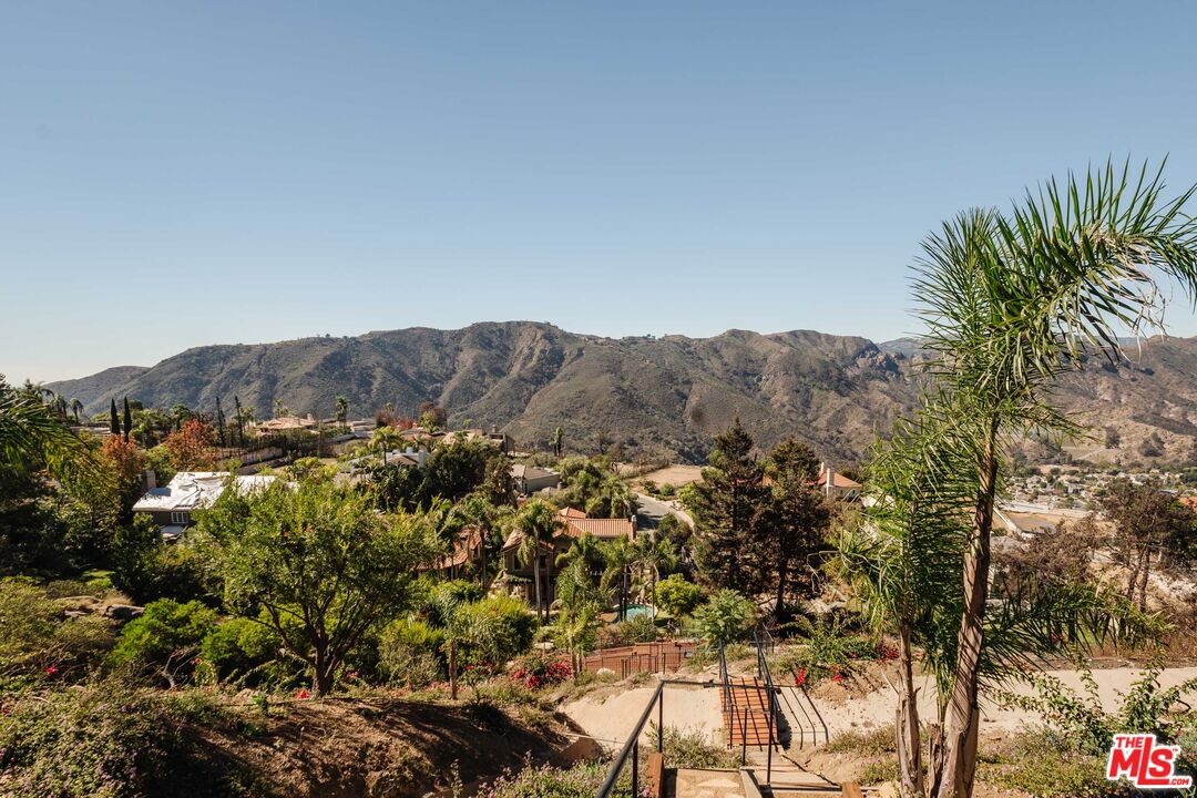 16799 Monte Hermoso Drive Pacific Palisades, CA 90272 - Photo 53 of 55 Gallery Image 53