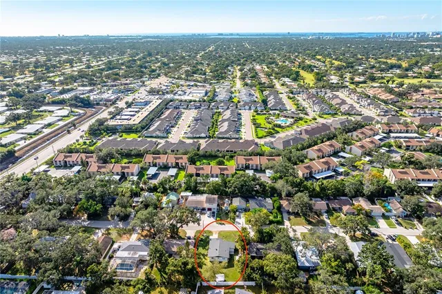 $349,000 | 2611 Huntington Avenue, Sarasota, FL 34232