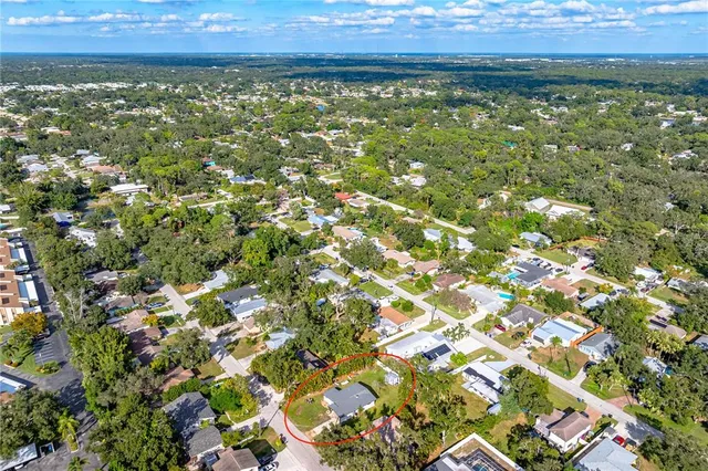 $349,000 | 2611 Huntington Avenue, Sarasota, FL 34232