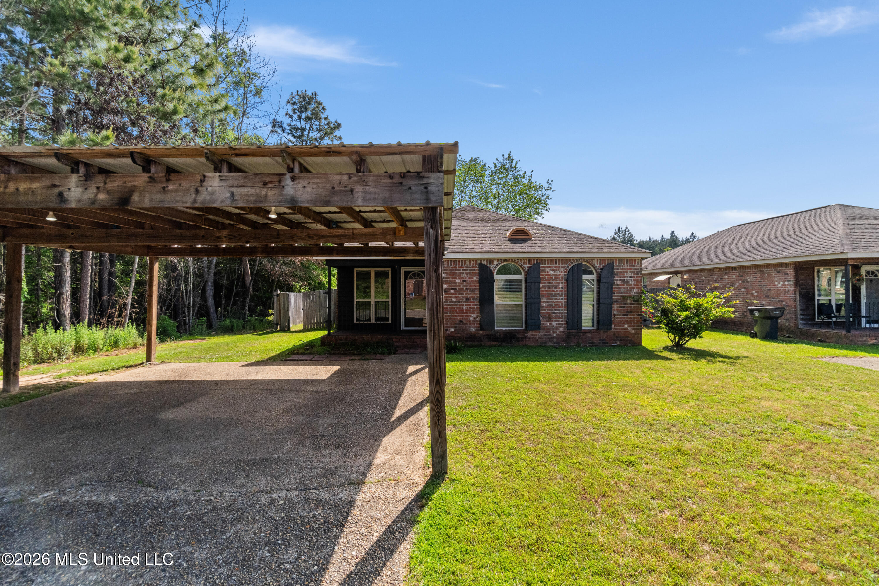 8 Findlay Street Hattiesburg, MS 39402 - Photo 2 of 37 8_Findlay_St-3