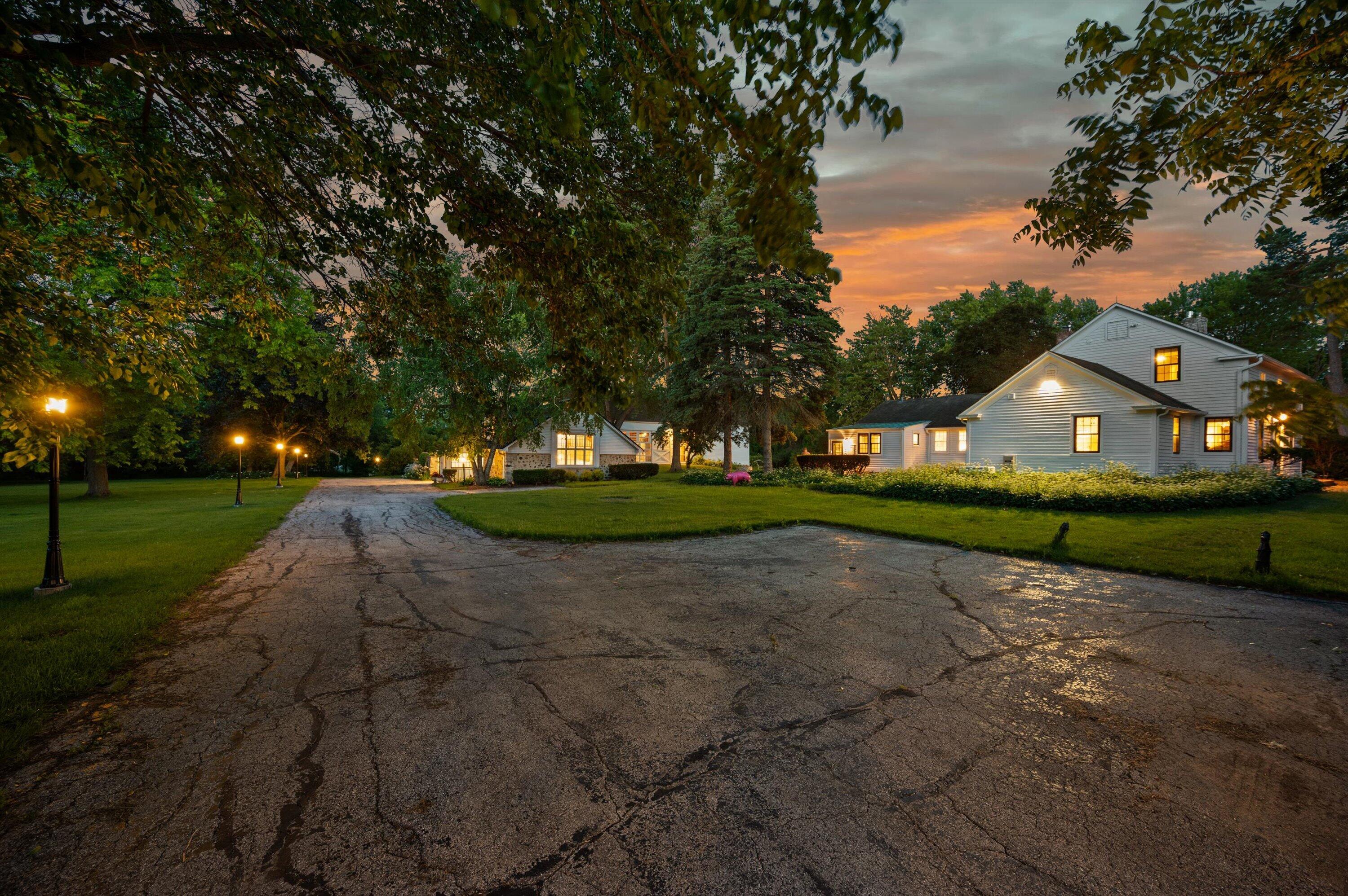 12112 North Wauwatosa Road Mequon, WI 53092 - Photo 9 of 72 12112 N Wauwatosa Rd, Mequon, WI 53097