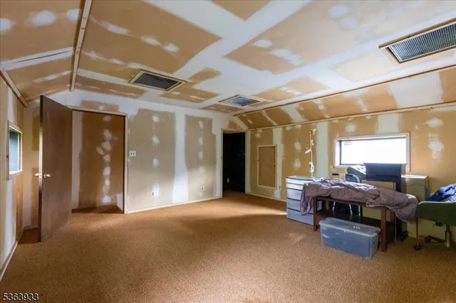 $599,900 | 53 East Mountain Road, Hillsborough, NJ 08844