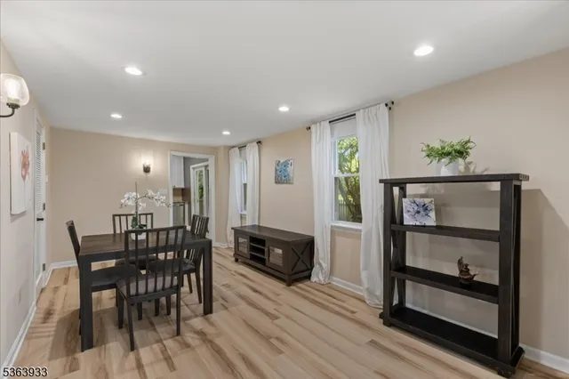 $599,900 | 53 East Mountain Road, Hillsborough, NJ 08844